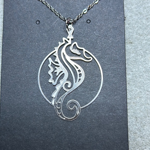 Jewelry - Seahorse pendant